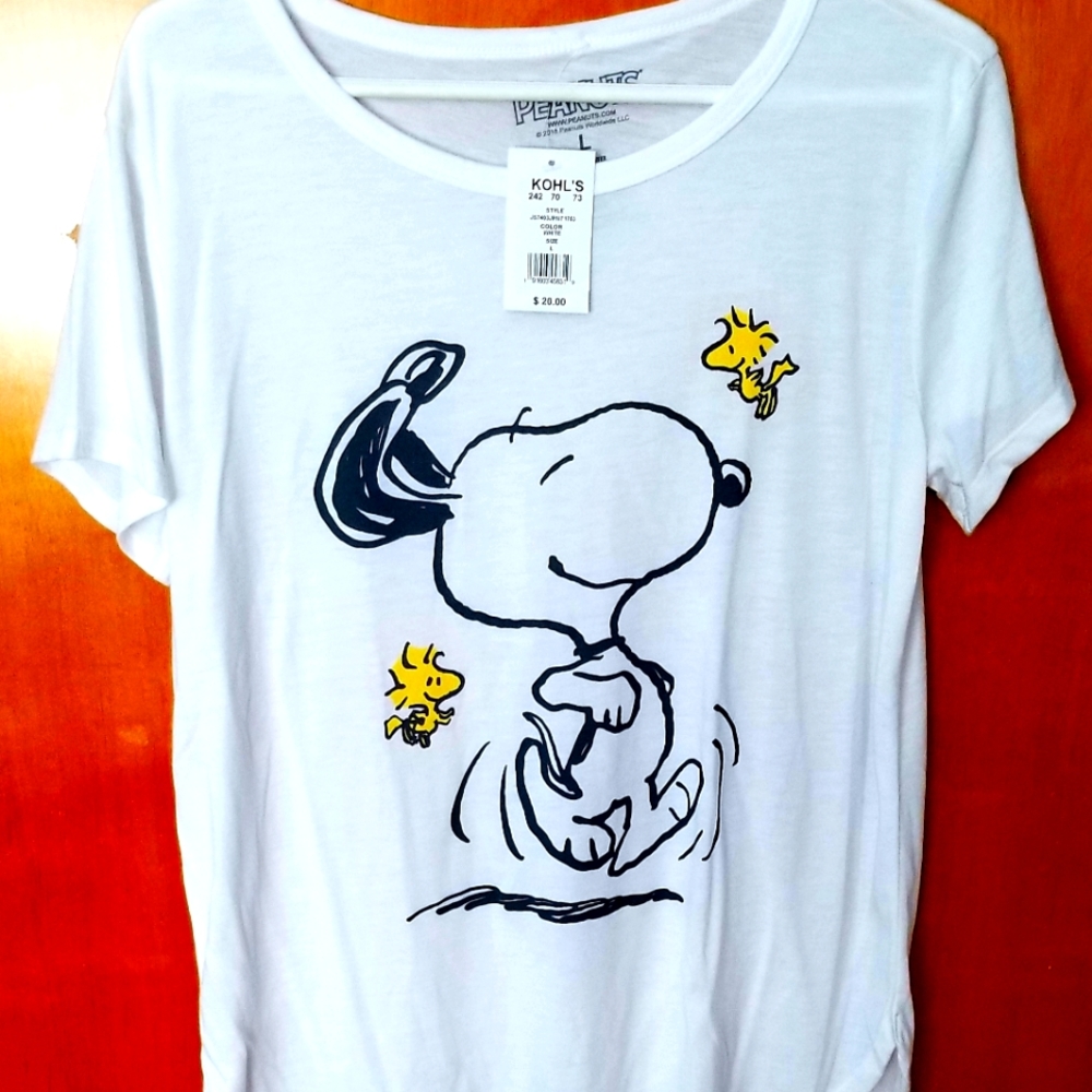 Peanuts & Snoopy tshirt